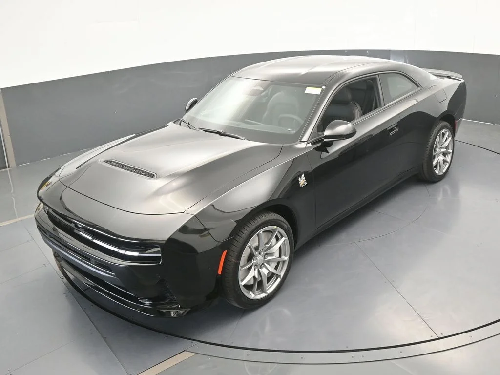 New 2026 Diamond Black Crystal Pearlcoat Dodge Scat Pack image 39