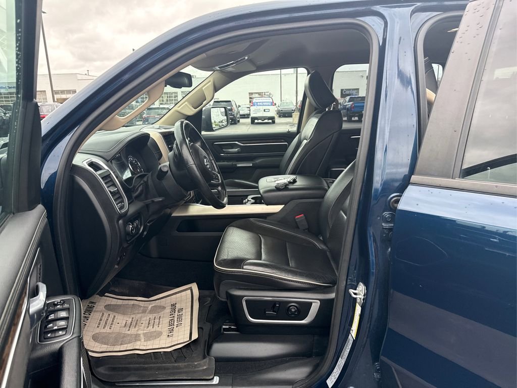 Used 2019 Patriot Blue Pearlcoat Ram Laramie image 19