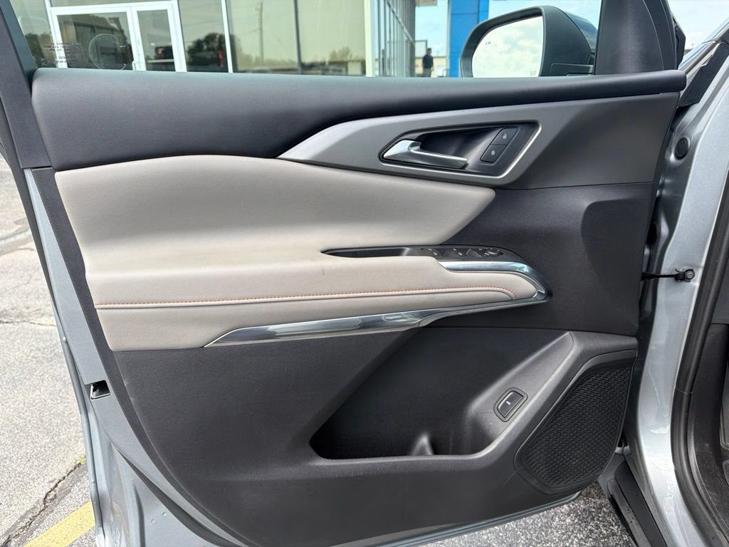Used 2026 Sterling Gray Metallic Chevrolet LT image 21
