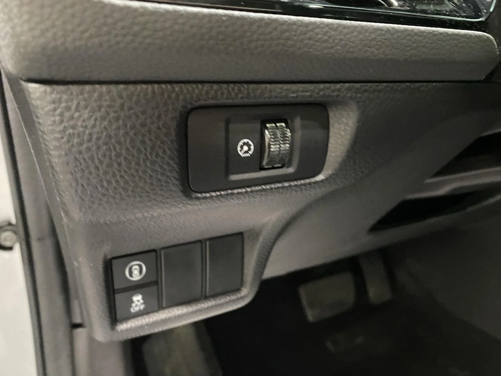 Used 2024 Lunar Silver Metallic Honda EX image 22