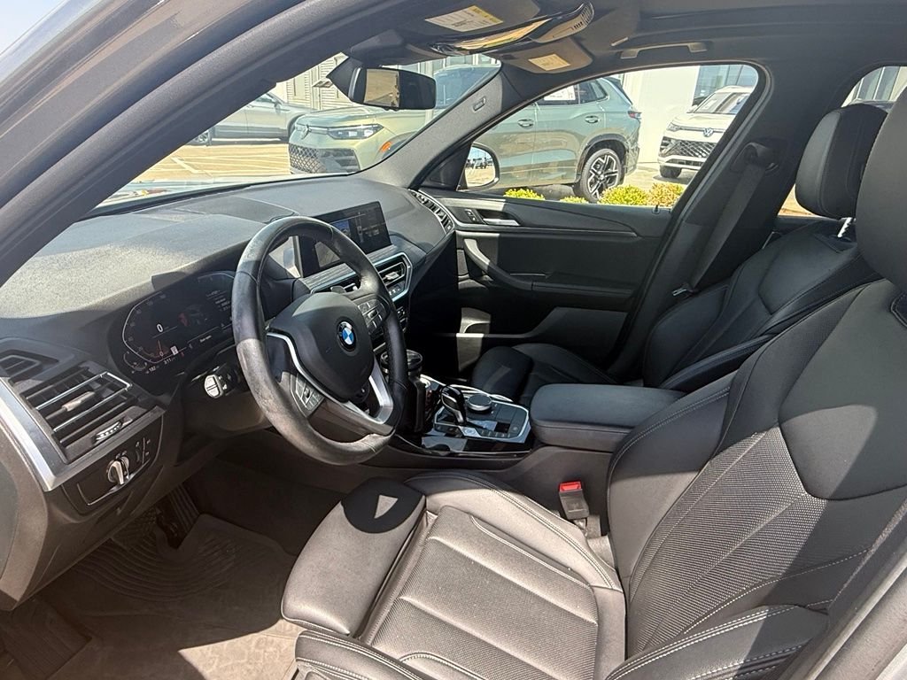 Used 2023 Gray Metallic BMW xDrive30i image 8