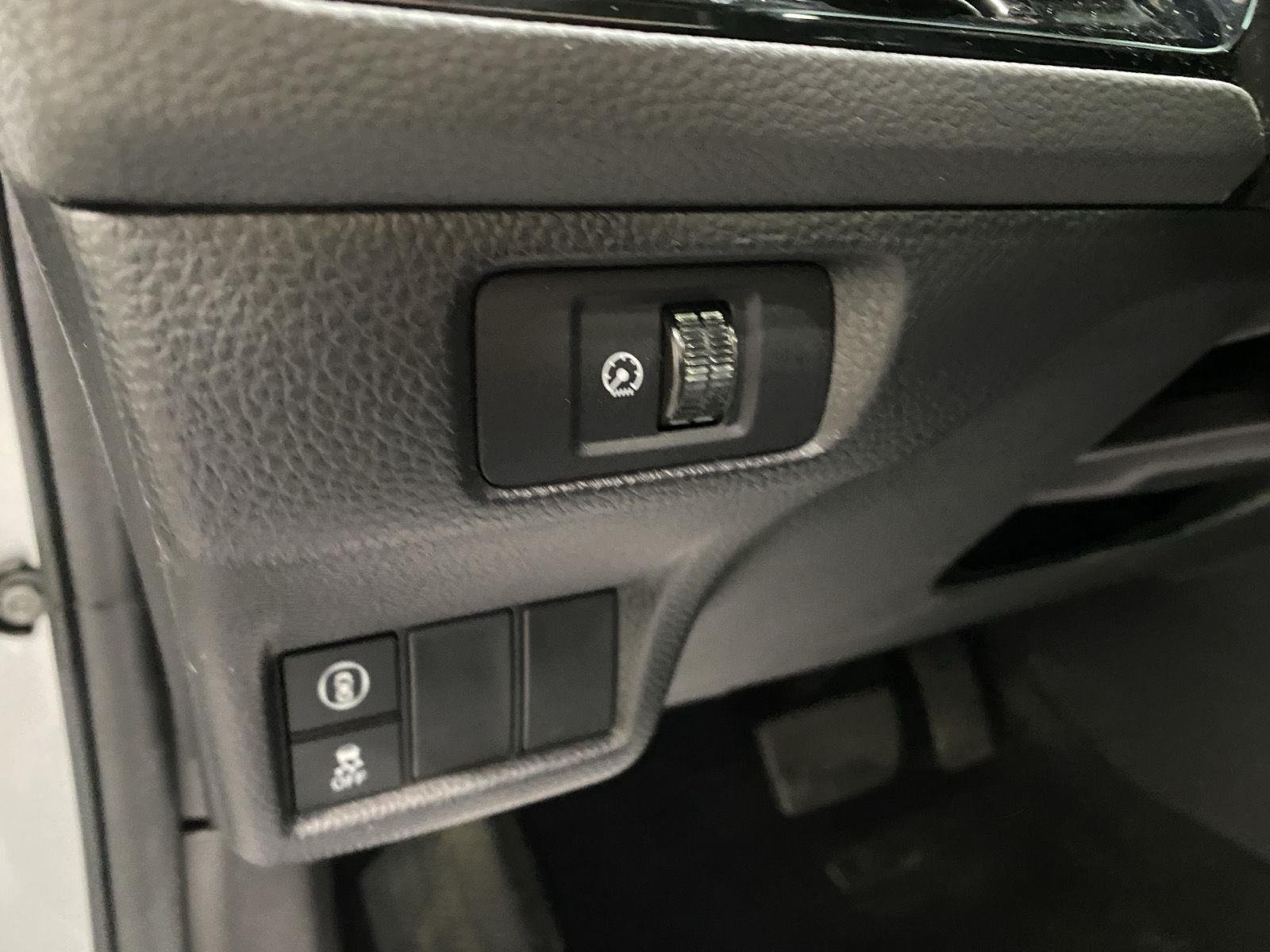 Used 2024 Lunar Silver Metallic Honda EX image 22