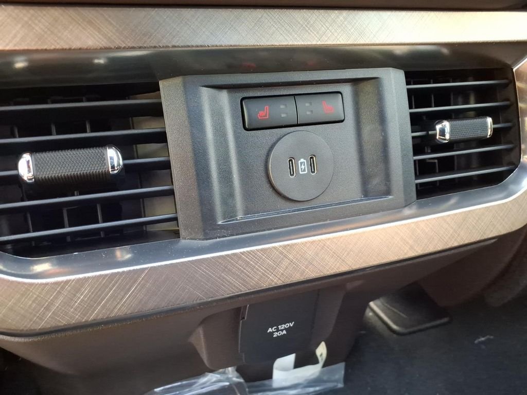 New 2026 Star White Metallic Tri-Coat Ford F-250® King Ranch® image 18