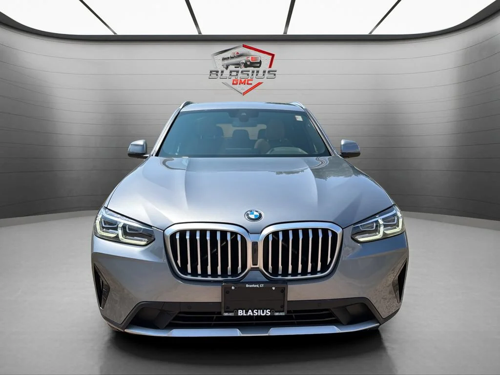 Used 2023 Gray BMW xDrive30i image 8