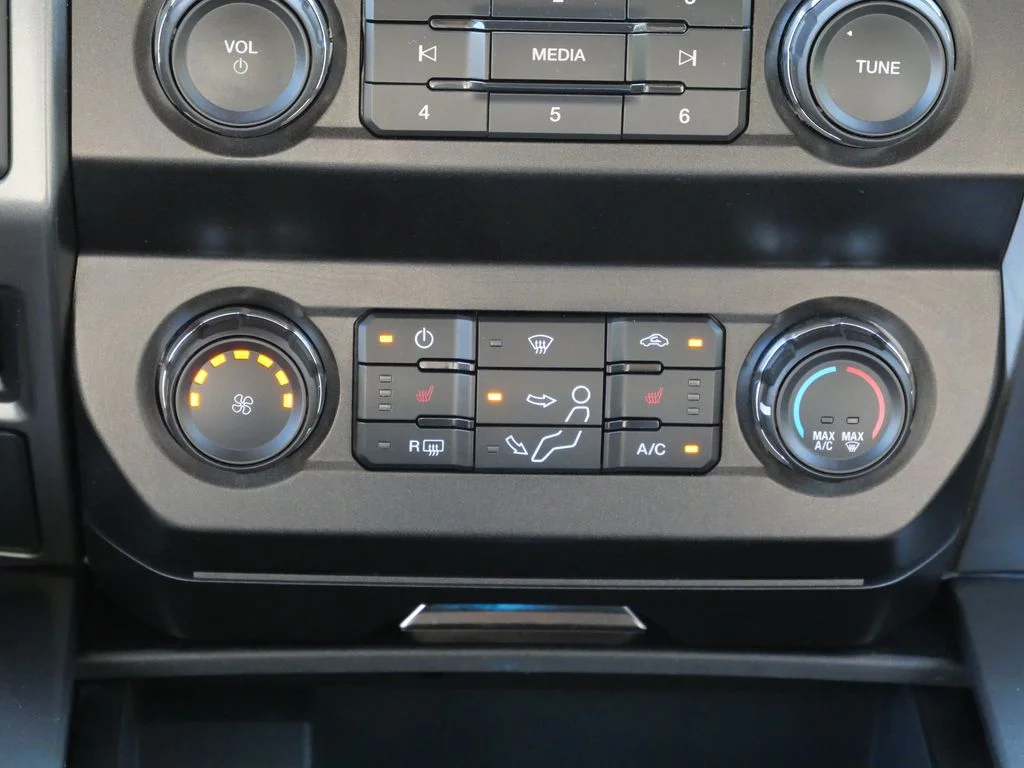 Certified Used 2022 Gray Ford XLT image 18