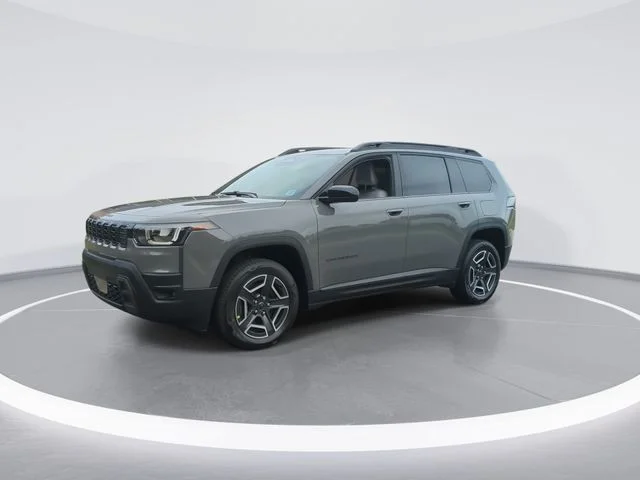 New 2026 Sting-Gray Clear-Coat Exterior Paint Jeep Laredo image 4