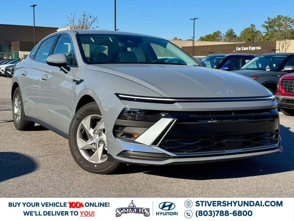 2026 Hyundai Sonata SE's photo