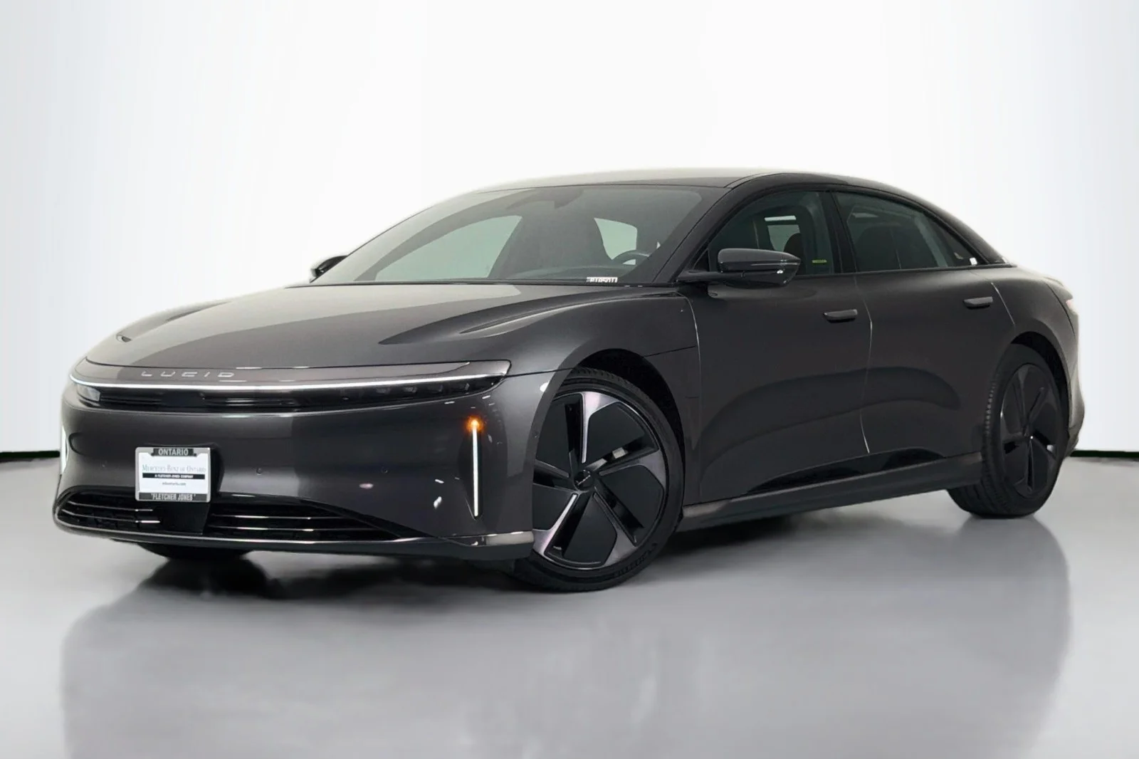 Used 2025 GRAY Lucid Touring image 1