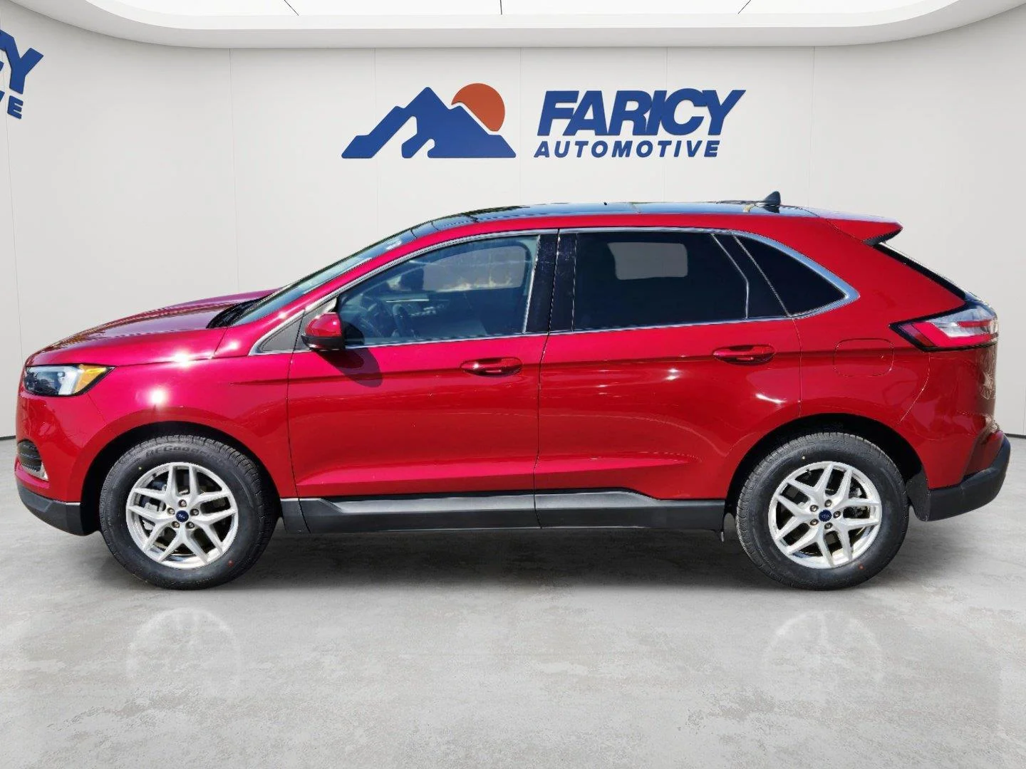 Used 2022 Rapid Red Metallic Tinted Clearcoat Ford SEL image 7