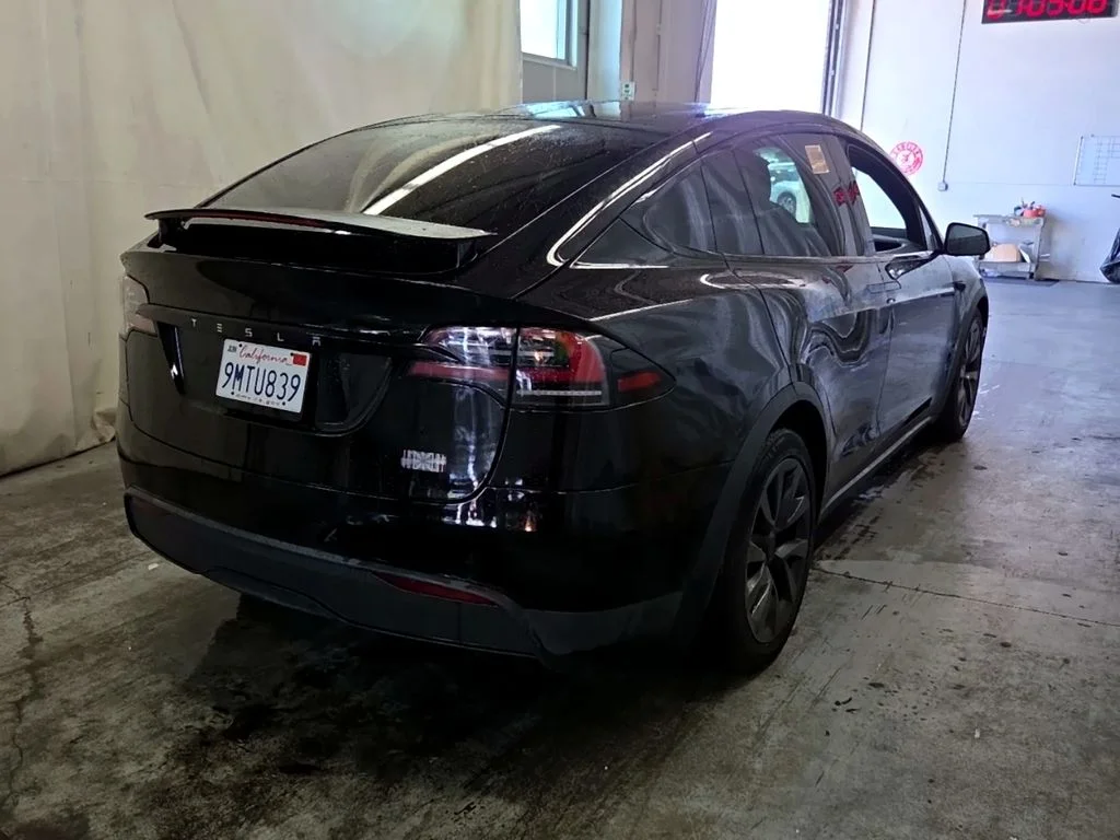 Used 2024 Black Tesla Plaid image 3