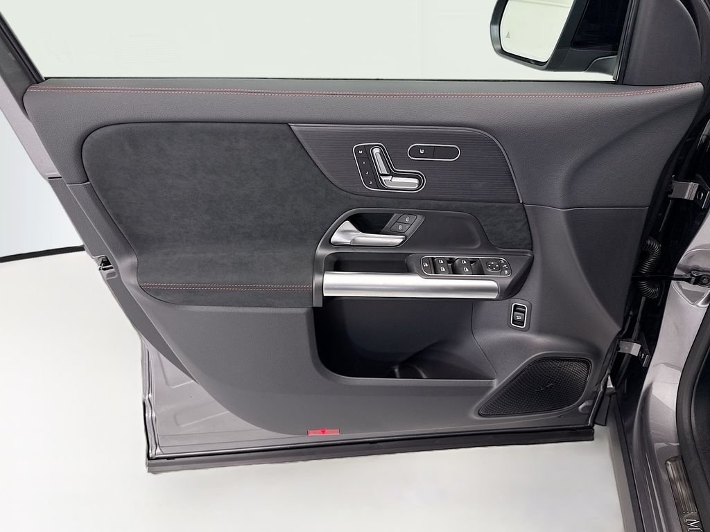 New 2026 Mountain Grey Metallic Mercedes-Benz GLA 250 image 23