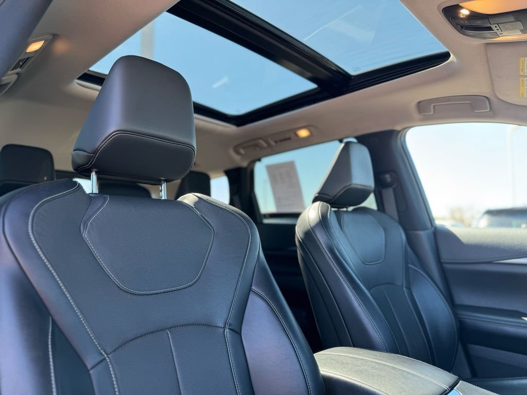 2023 INFINITI QX60 Sensory - Photo 30