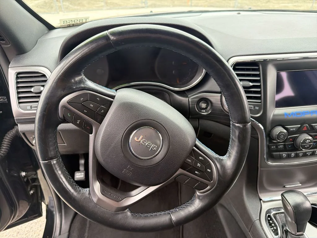 Certified Used 2019 Black Jeep Laredo image 11