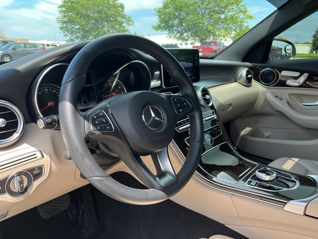 Used 2018 White Mercedes-Benz C 300 image 17
