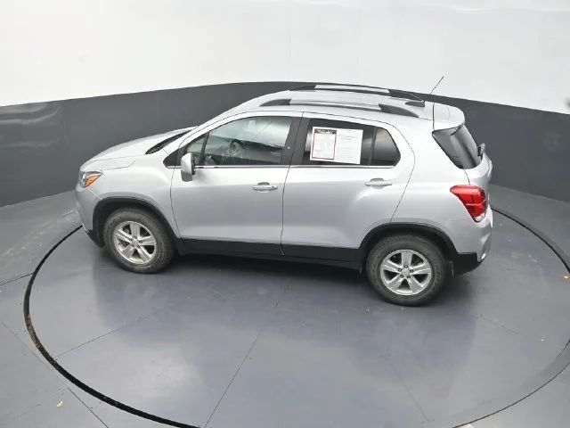 Used 2020 Silver Chevrolet LT image 14
