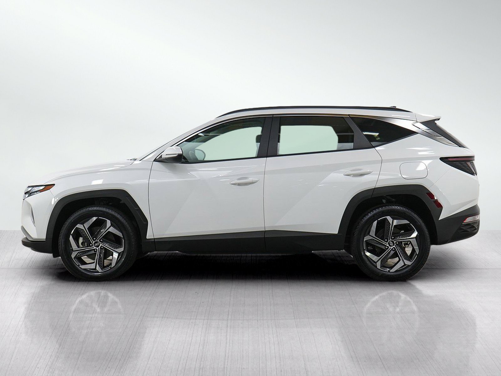 Used 2024 White Pearl Hyundai SEL AWD *Ltd Avail* image 2