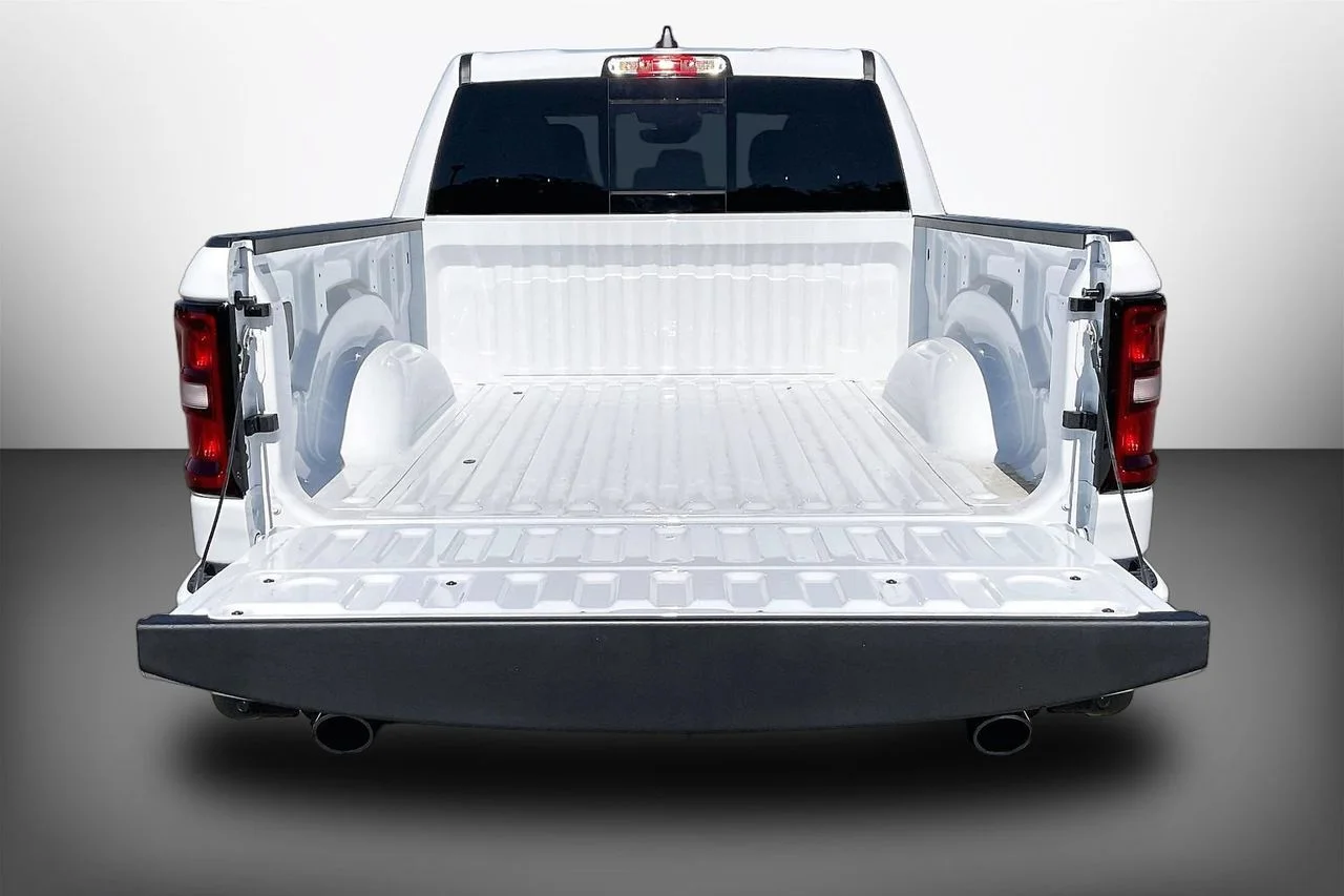 New 2026 Bright White Clearcoat RAM Big Horn/Lone Star image 22