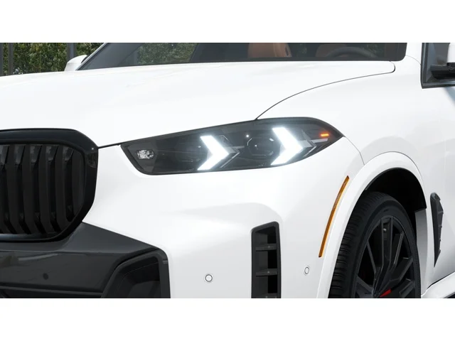 New 2026 Mineral White Metallic BMW xDrive40i image 6