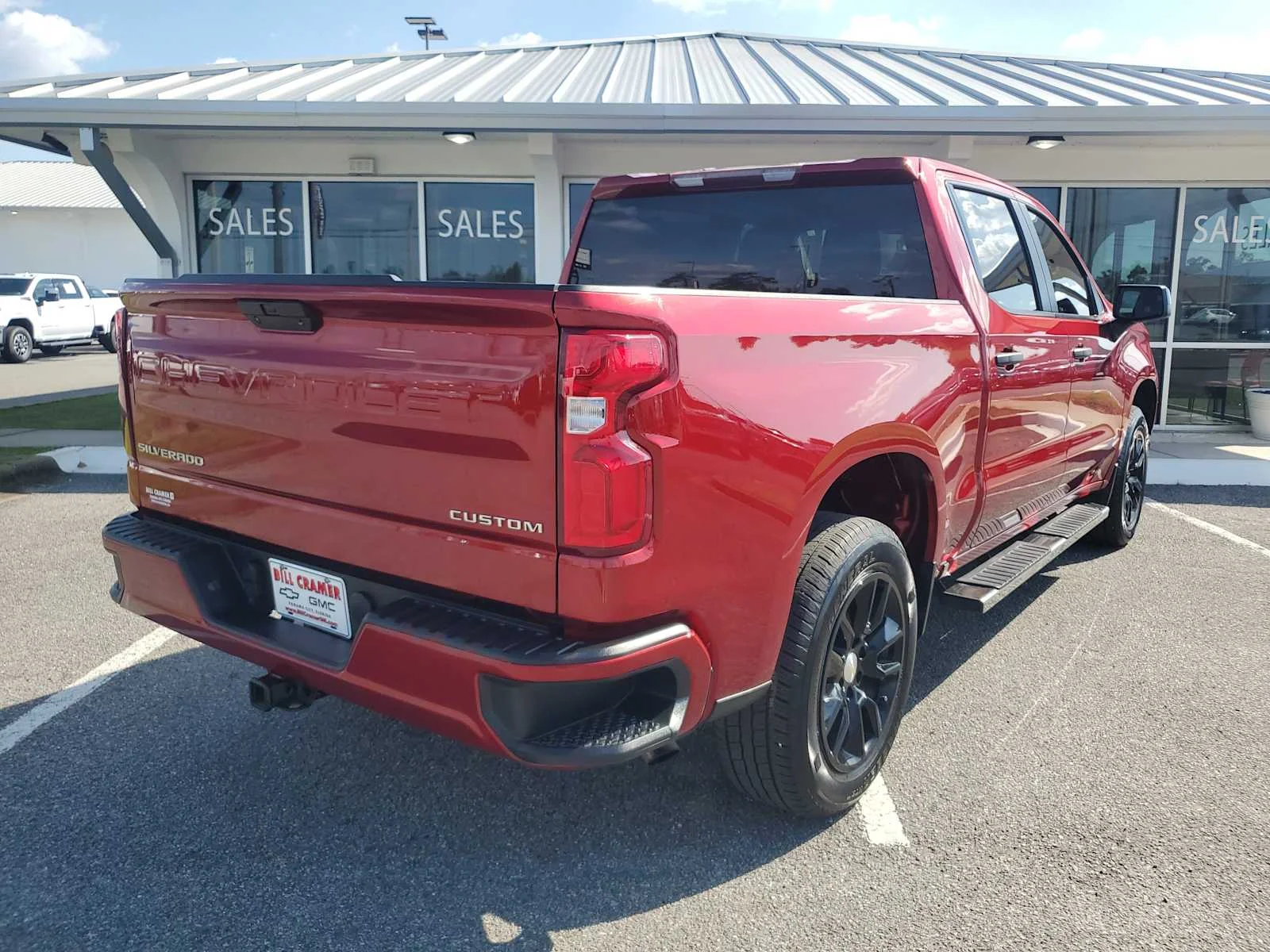 Used 2021 CHERRY RED TINTCOAT Chevrolet Custom image 8