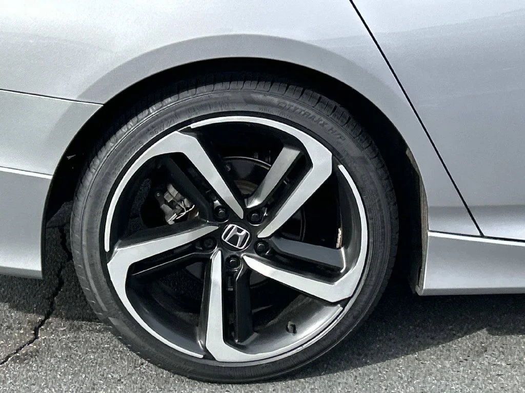 Used 2022  Honda Sport image 9