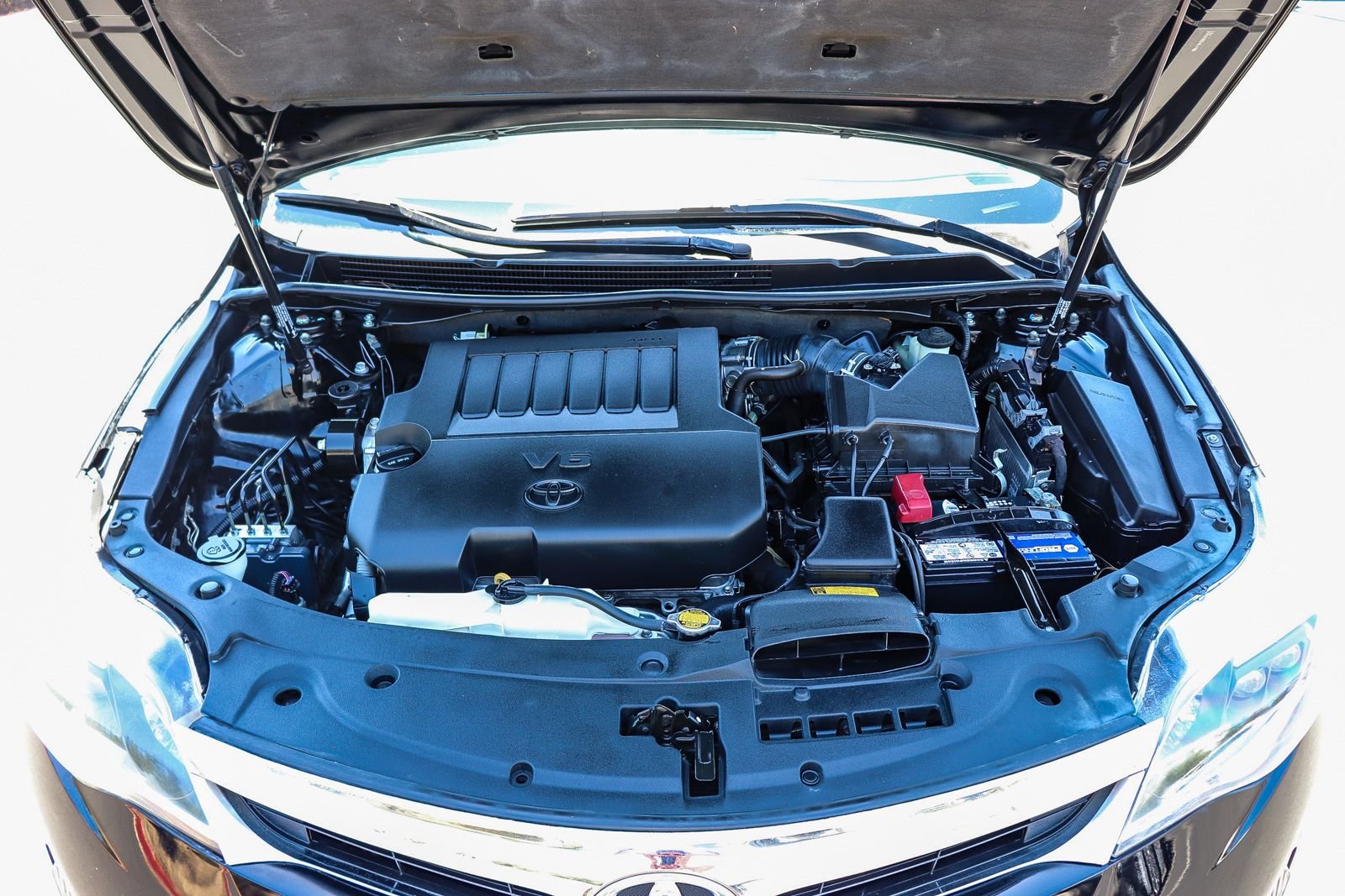 Used 2015 Attitude Black Toyota XLE image 33