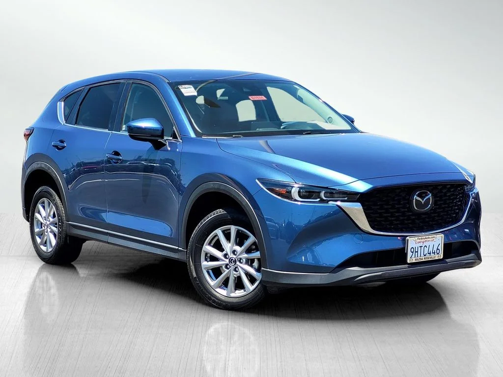 2023 Mazda CX-5 S Select Package Auto AWD's photo