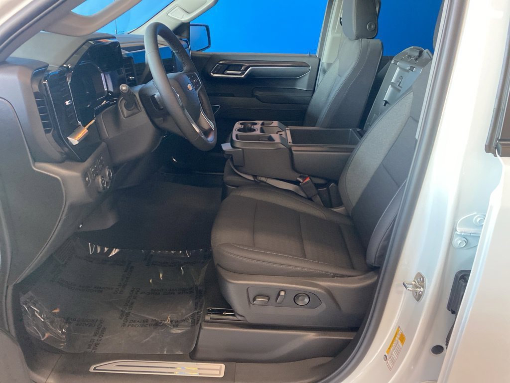 2026 Chevrolet Silverado 1500 LT - Photo 9