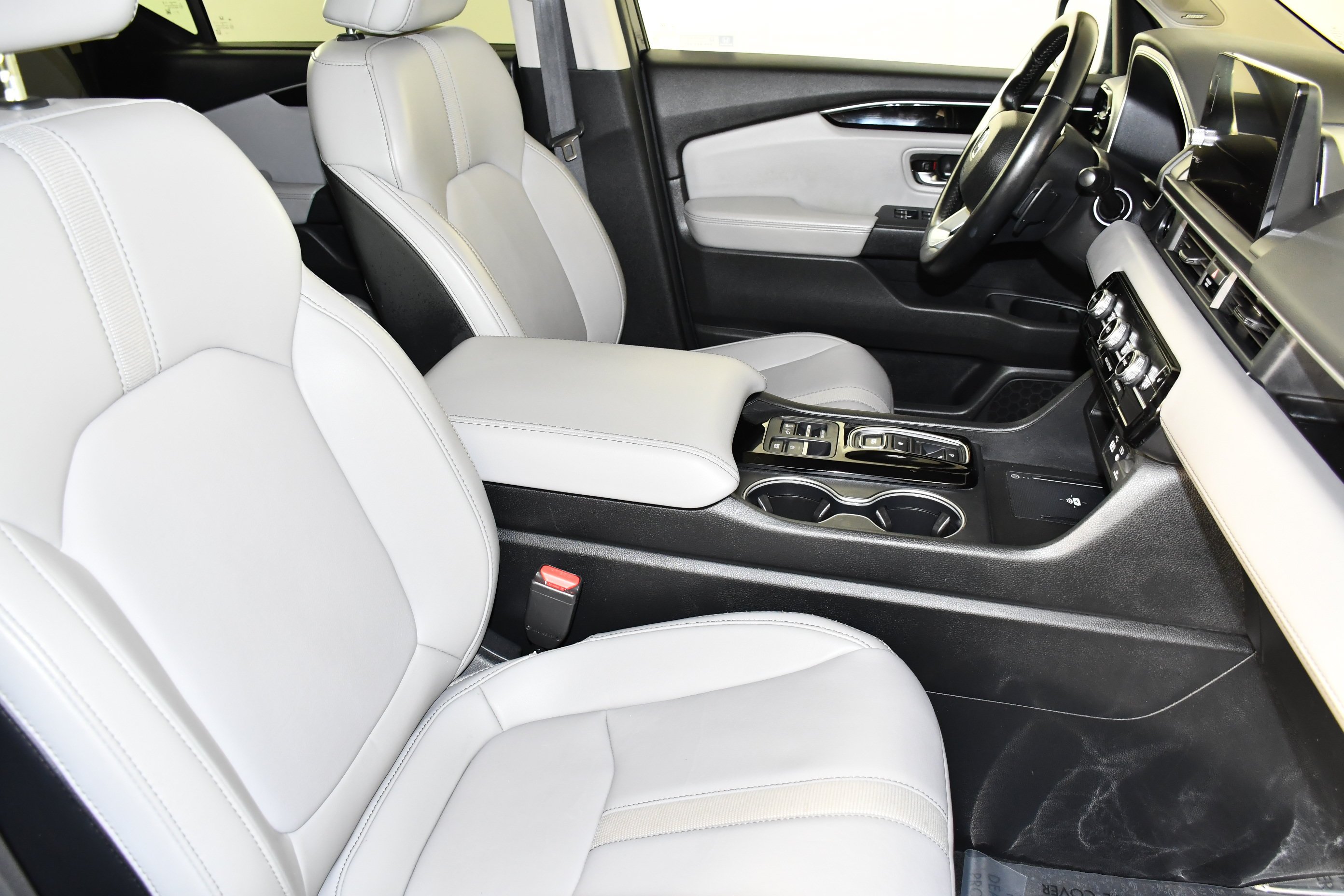 Used 2025 Obsidian Blue Pearl Honda Touring image 42