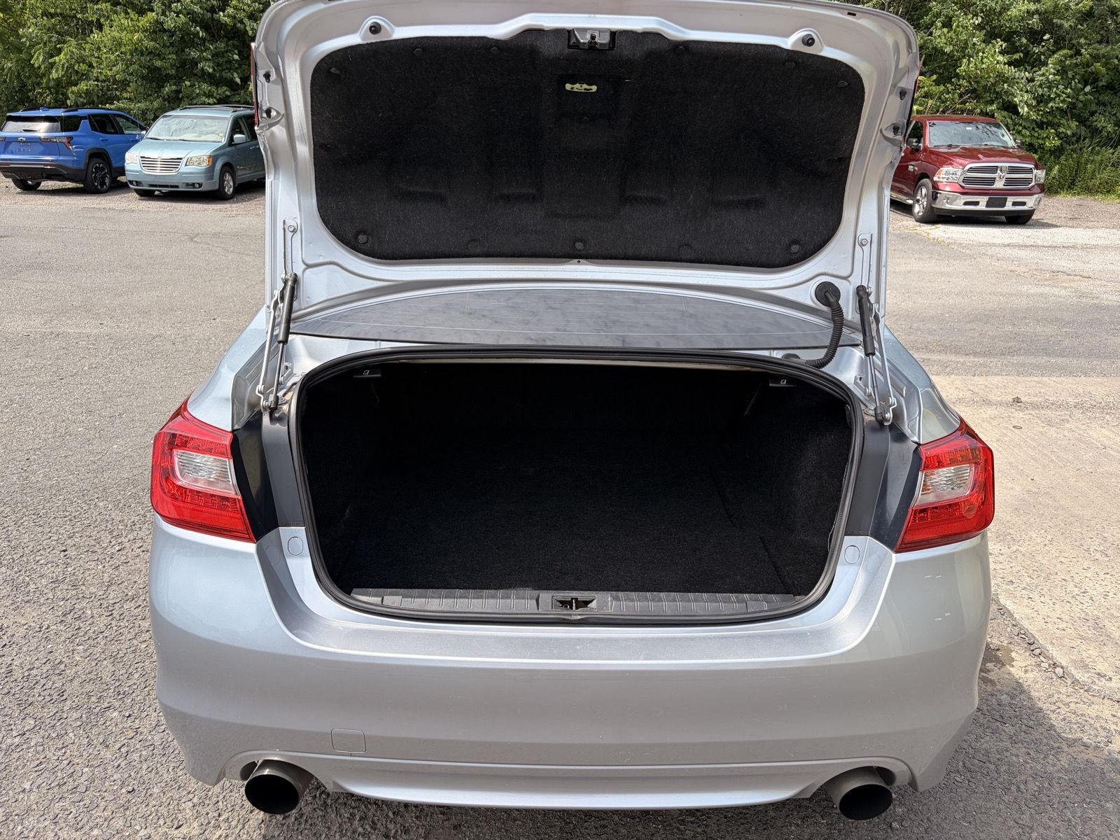 Used 2015 Ice Silver Metallic Subaru 3.6R Limited image 14