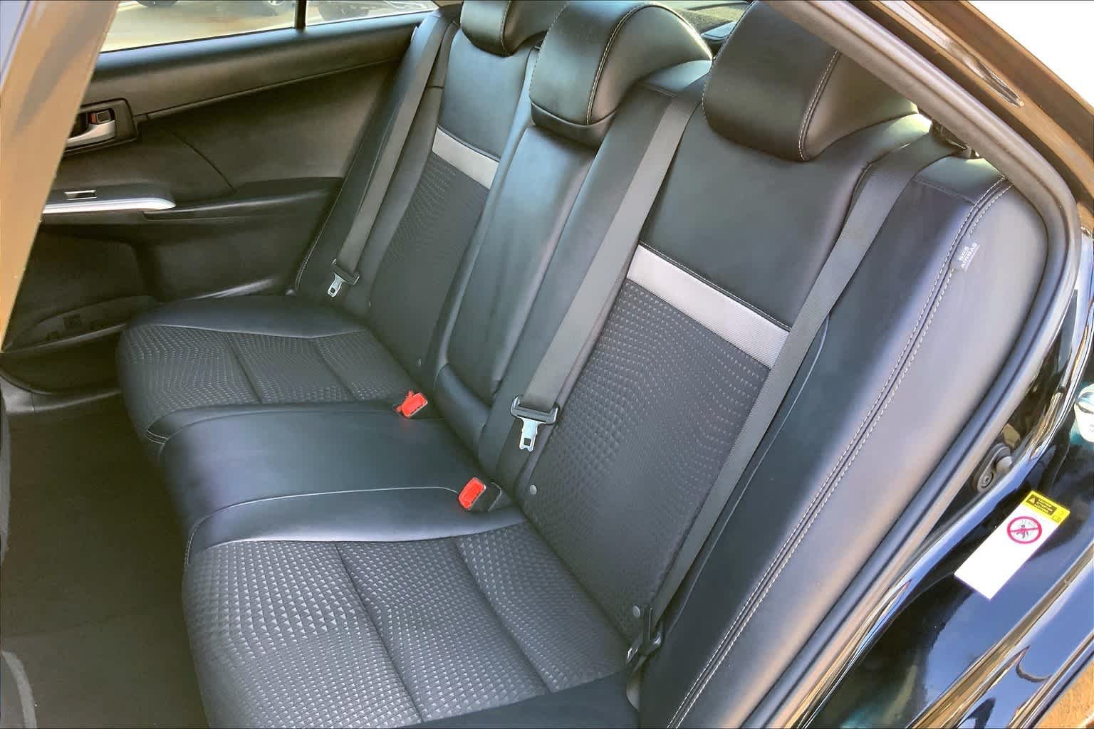 Used 2014 Attitude Black Metallic Toyota XLE image 21
