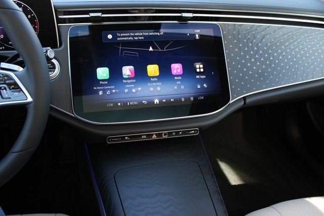 2026 Mercedes-Benz E-Class E350 - Photo 24
