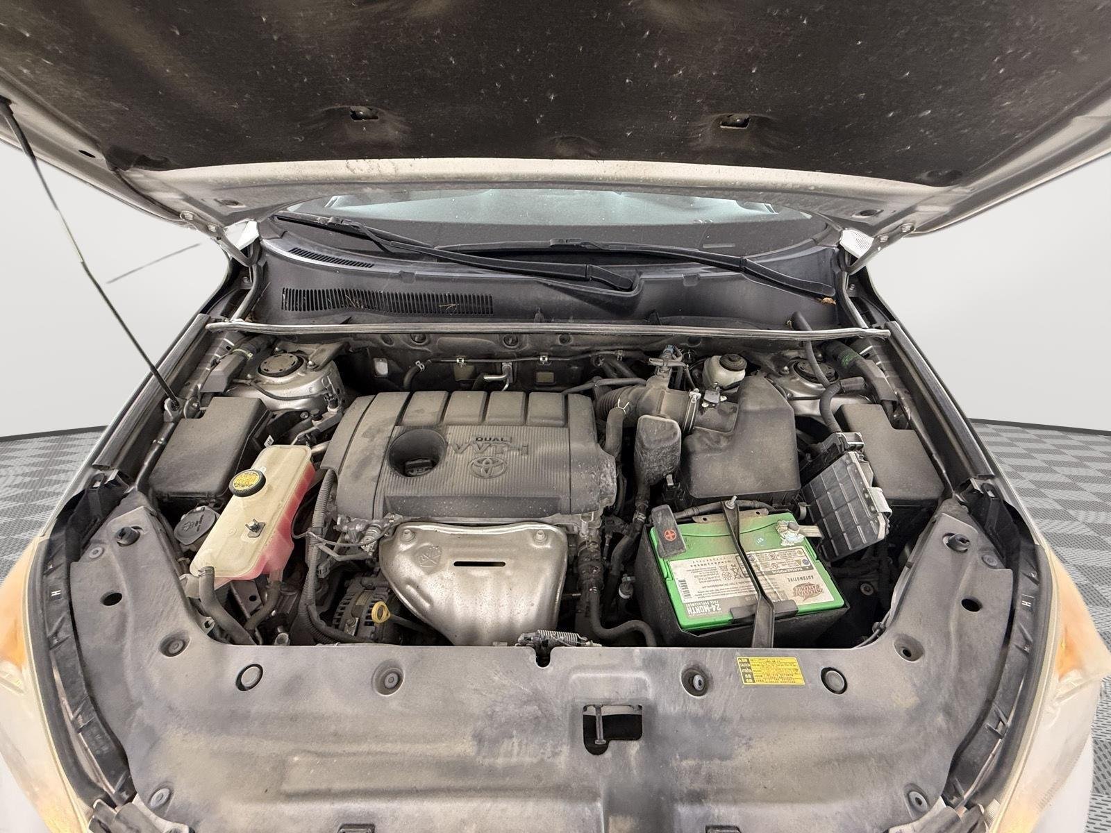 Used 2012 Classic Silver Metallic Toyota Limited image 10