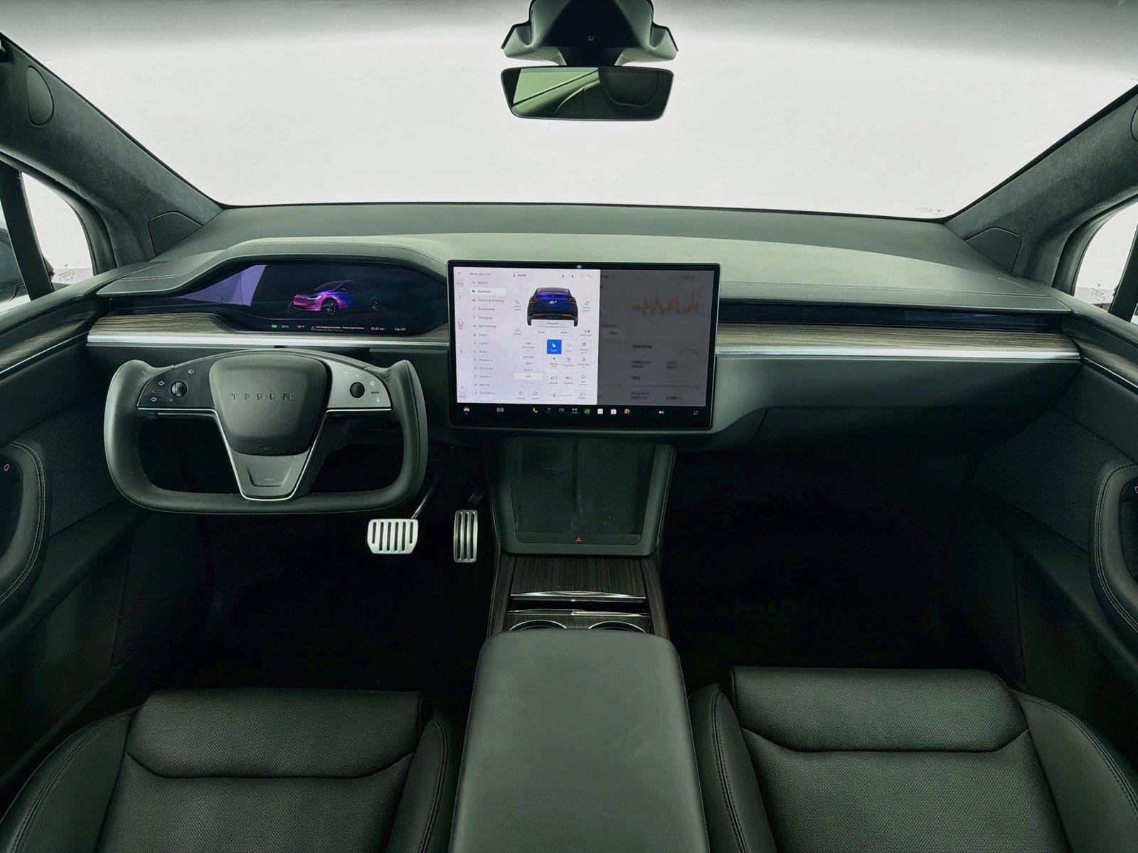 Used 2023  Tesla  image 13