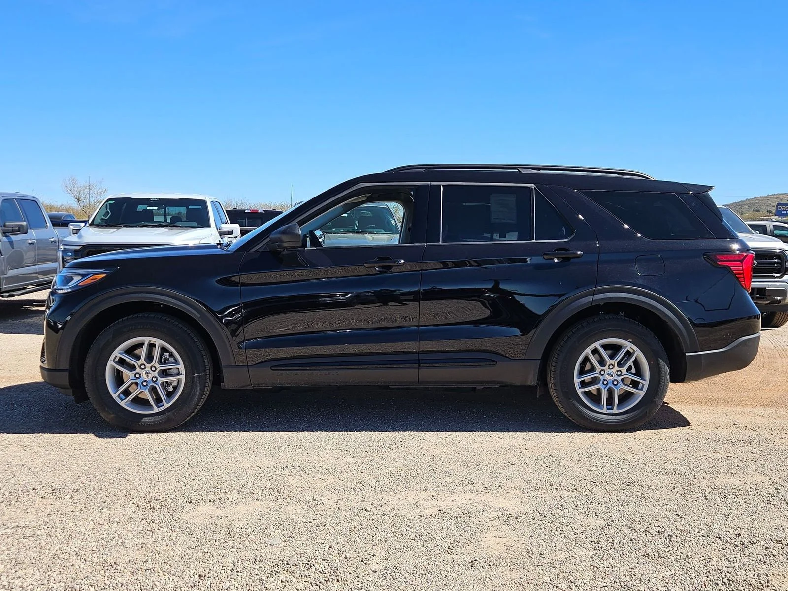 New 2026 Agate Black Metallic Ford Active image 9