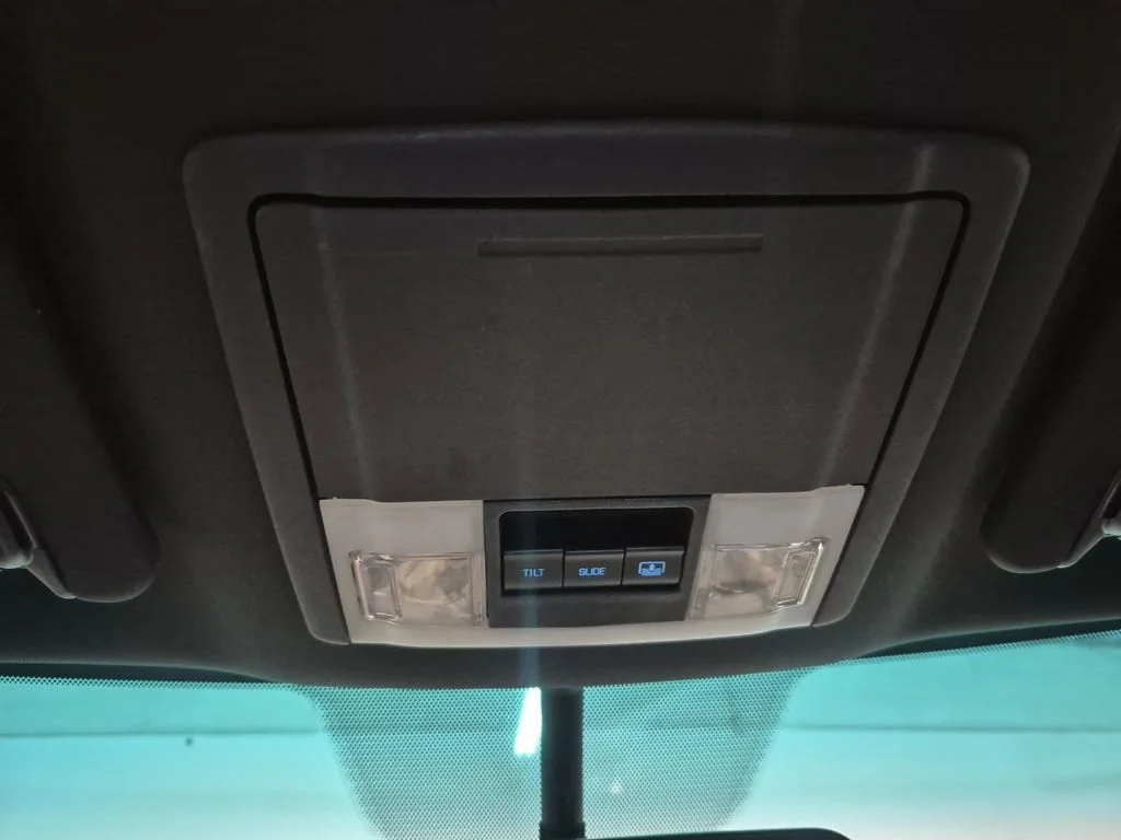 Used 2015 Ingot Silver Ford Limited image 38