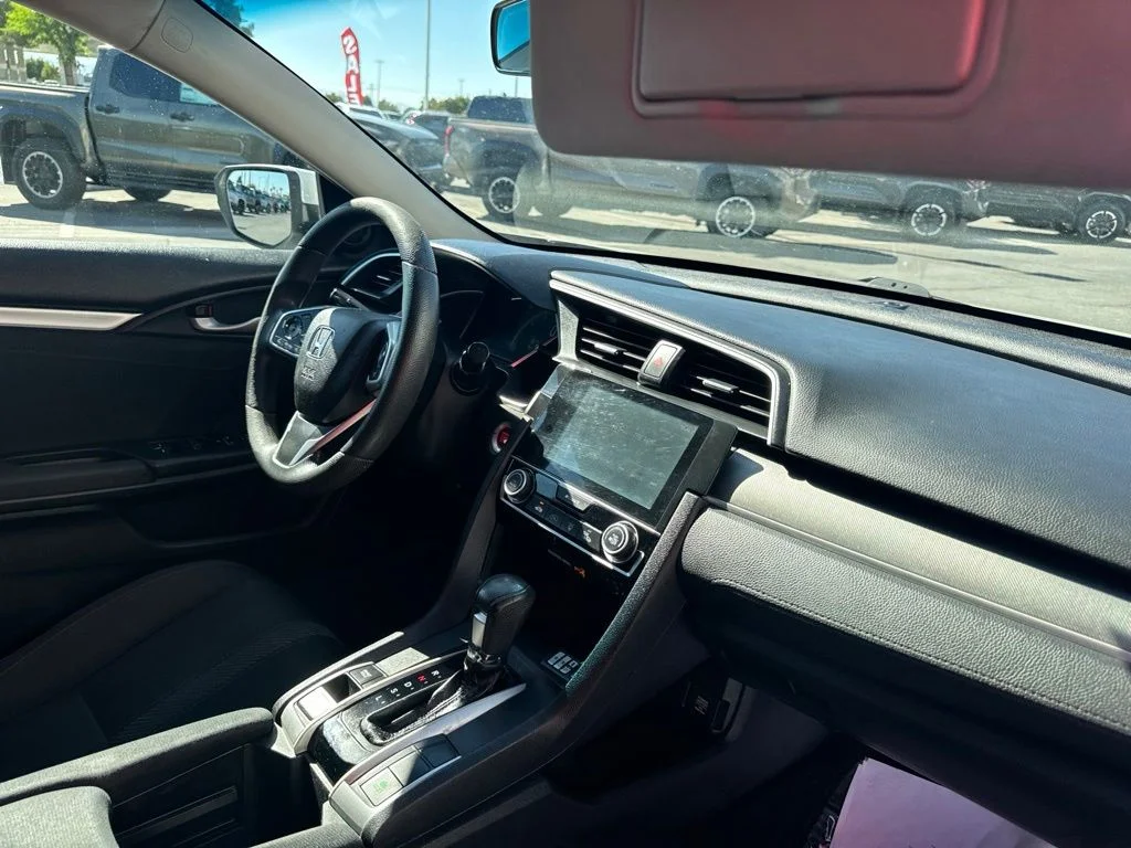 Used 2017 White Honda EX image 23