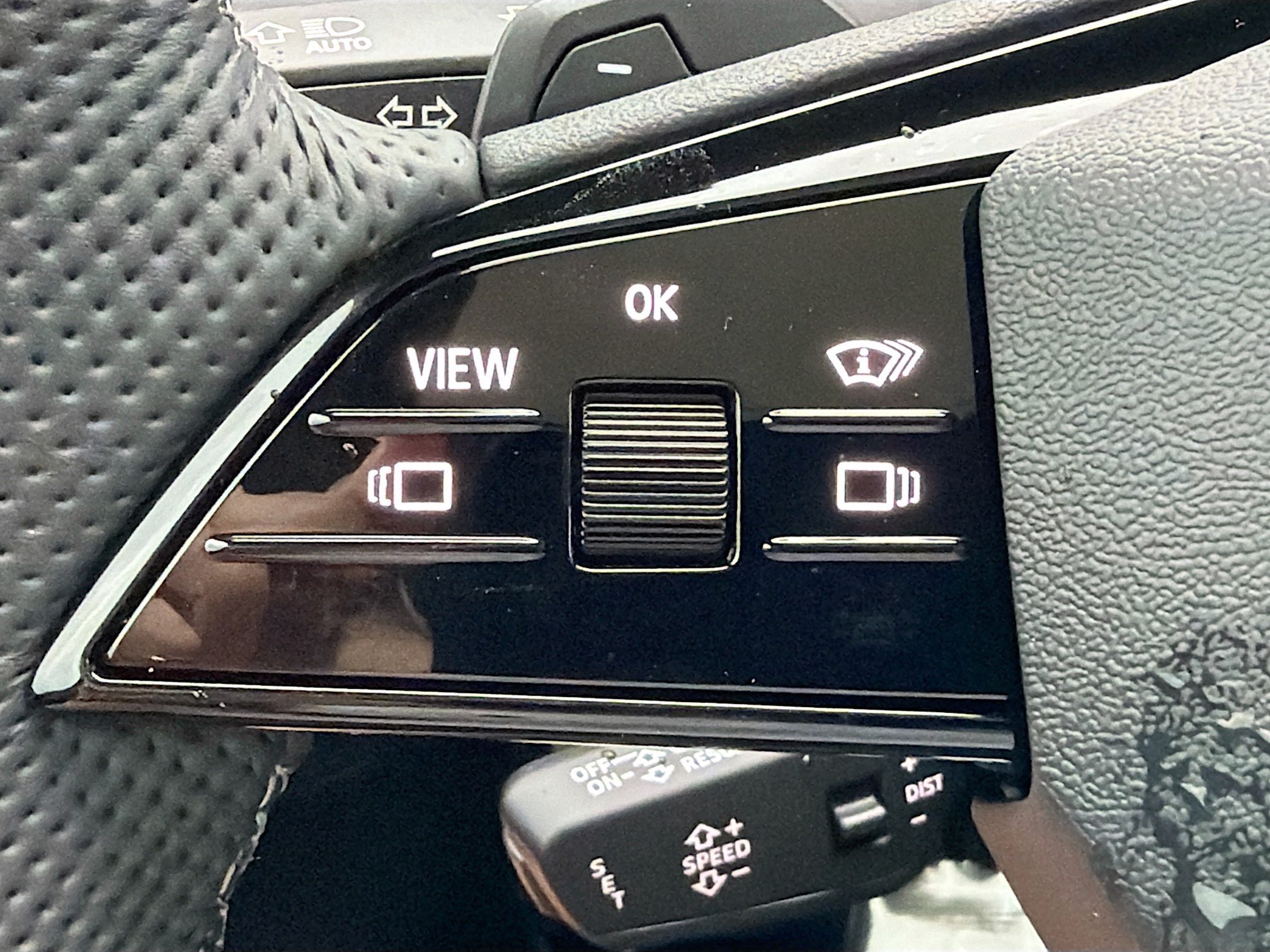 New 2026 Glacier White Metallic Audi Premium Plus image 35