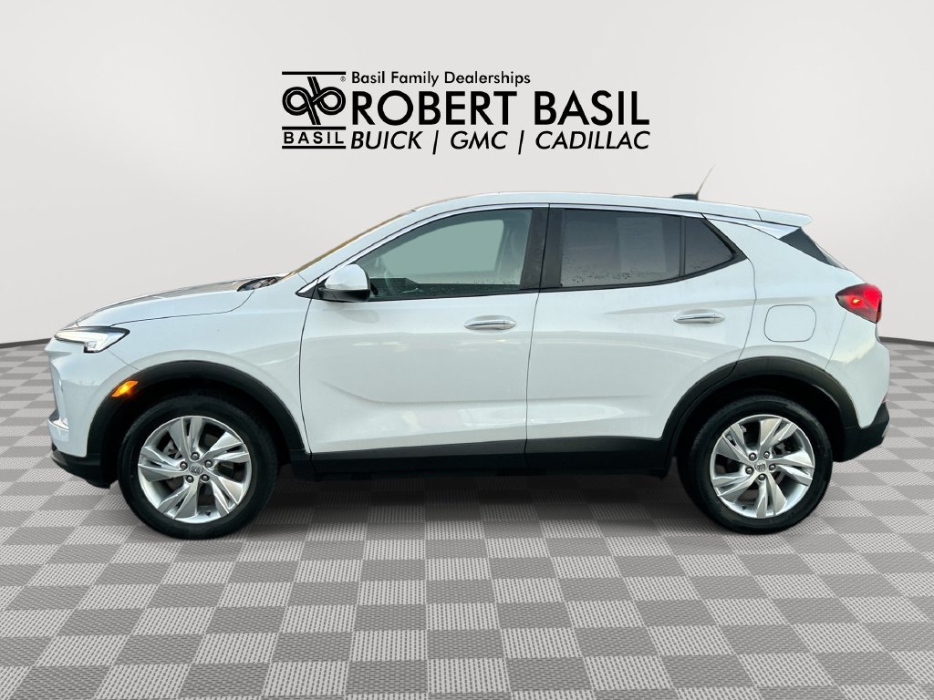 Used 2024 White Buick Preferred image 5