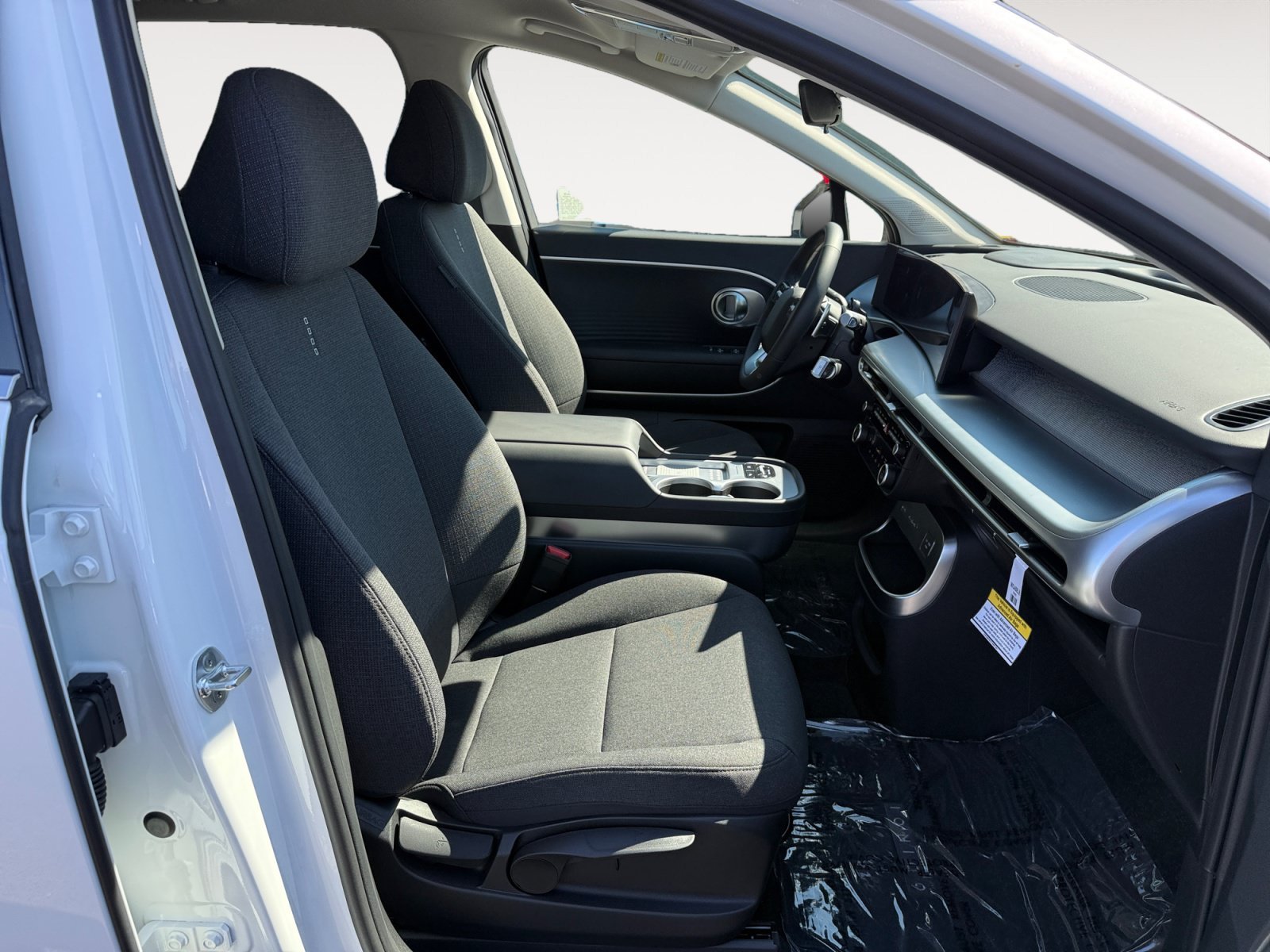 Used 2026 Snow White Pearl Hyundai S image 19