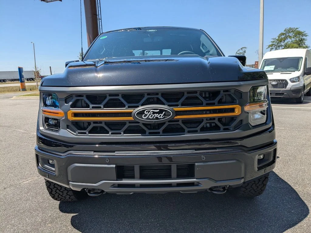 New 2026 Agate Black Metallic Ford Tremor image 9