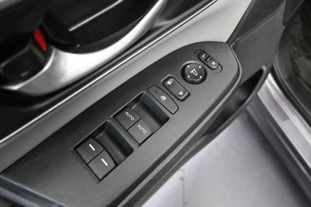 Used 2019  Honda EX-L image 19