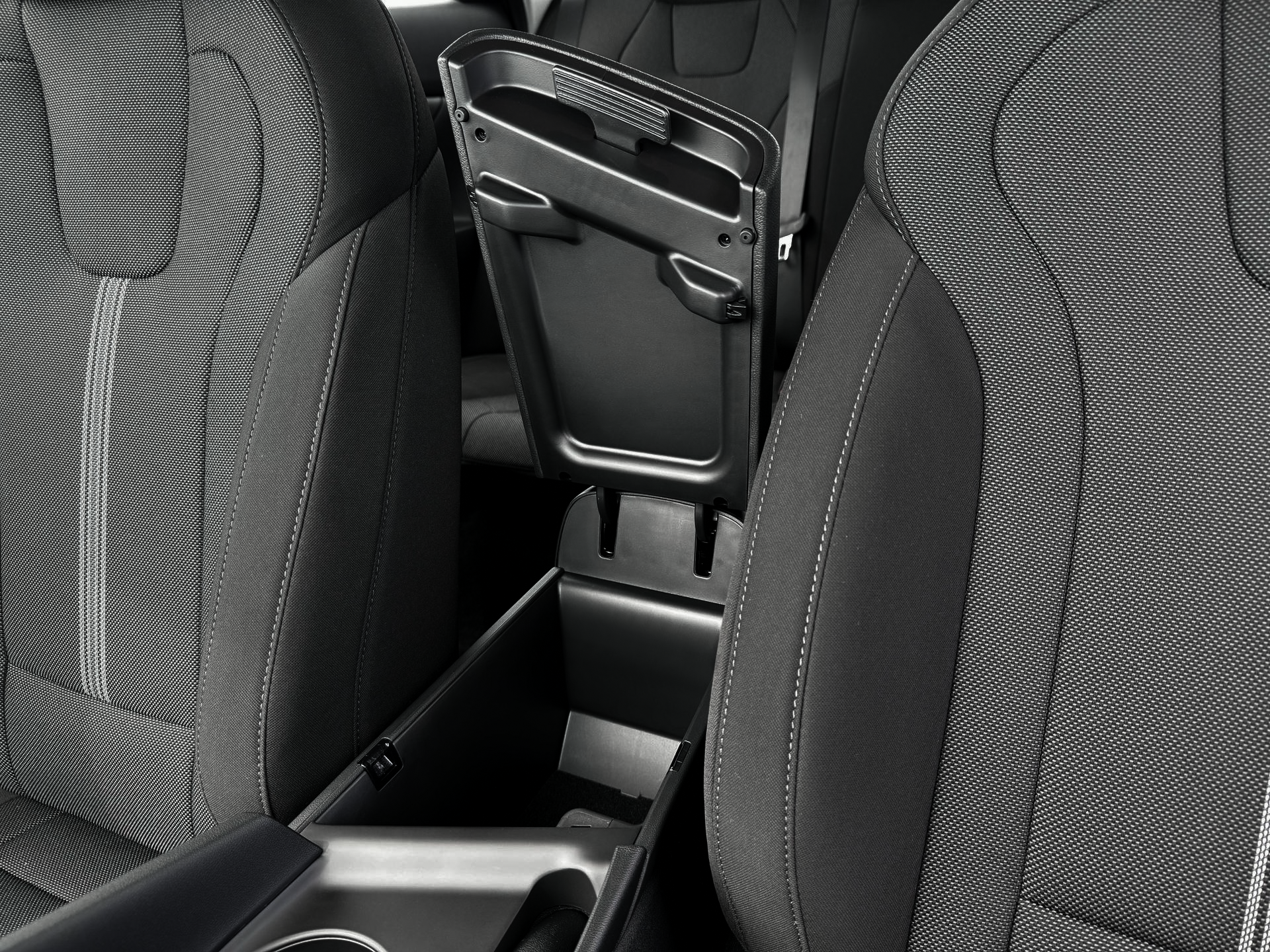 New 2025 Serenity White Hyundai SE image 18