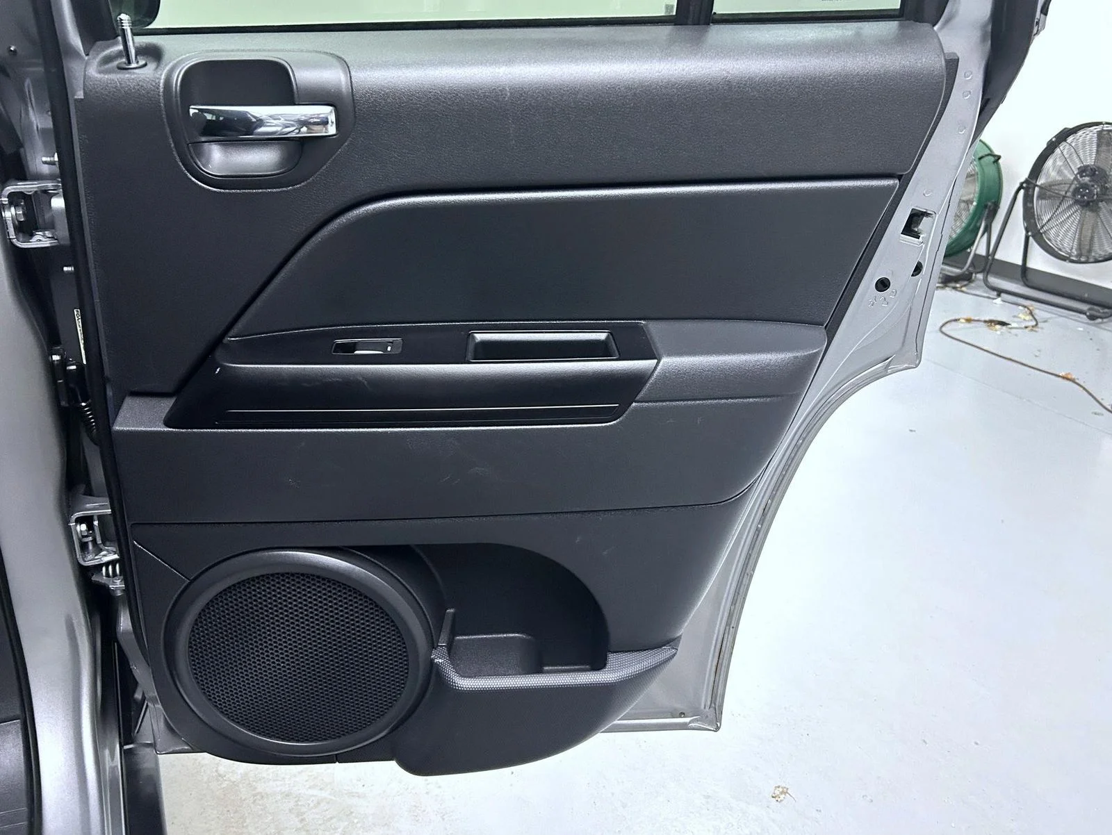 Used 2017 Silver Jeep Sport image 17