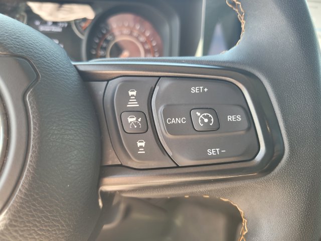 Used 2024 Silver Jeep Sport S image 27