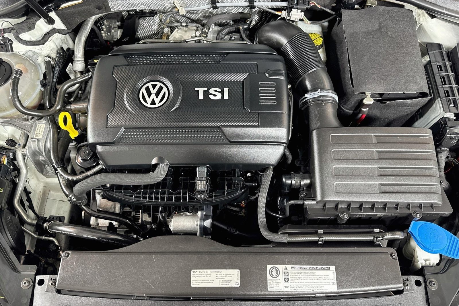 Used 2017 Pure White Volkswagen S image 29