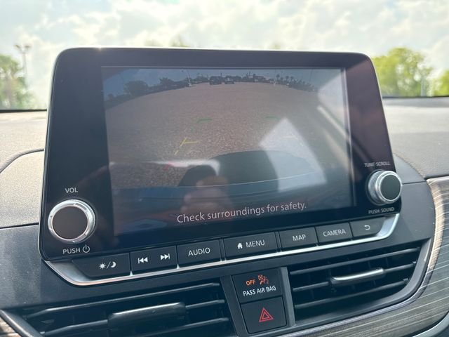 Used 2022 Silver Nissan 2.5 SL image 22