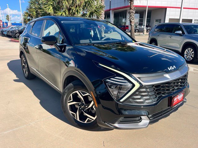Used 2024 Black Kia LX image 3