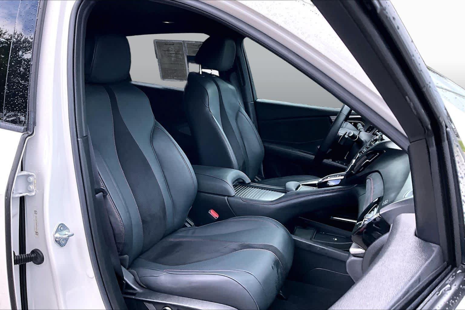 Used 2023 Platinum White Pearl Acura w/A-Spec Package image 9