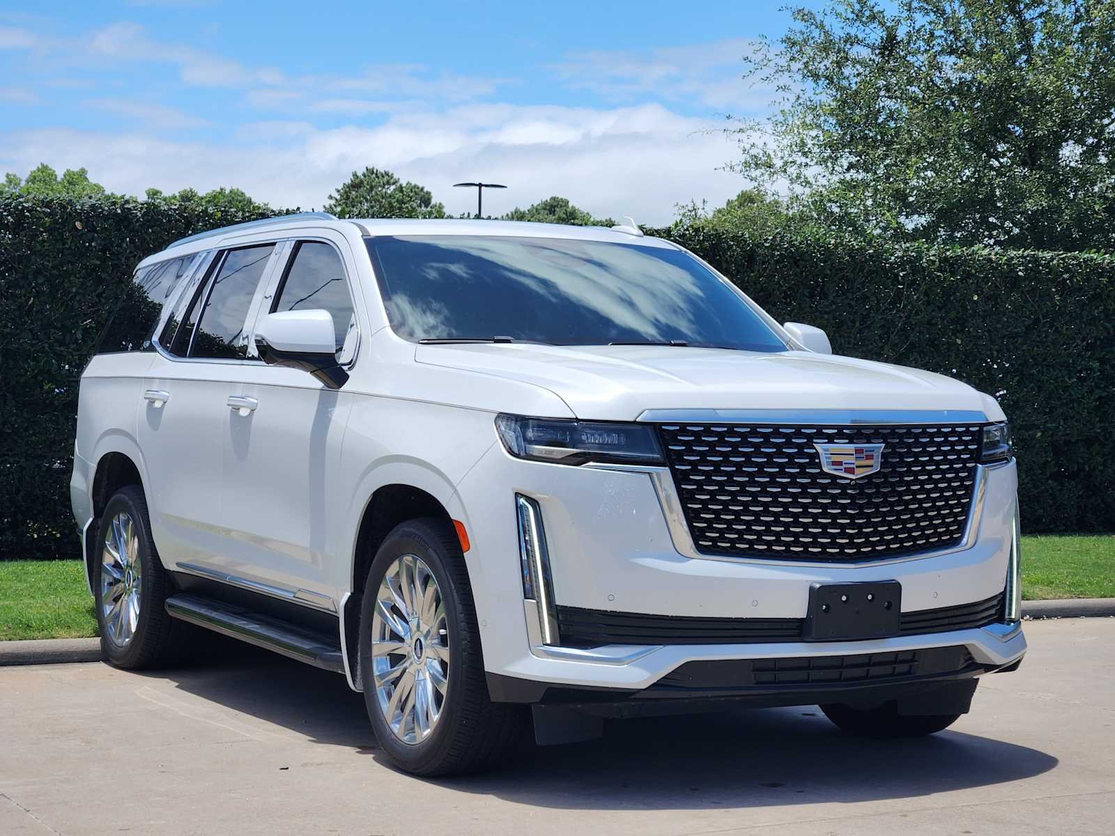 Used 2021 Crystal White Tricoat Cadillac Premium Luxury image 3