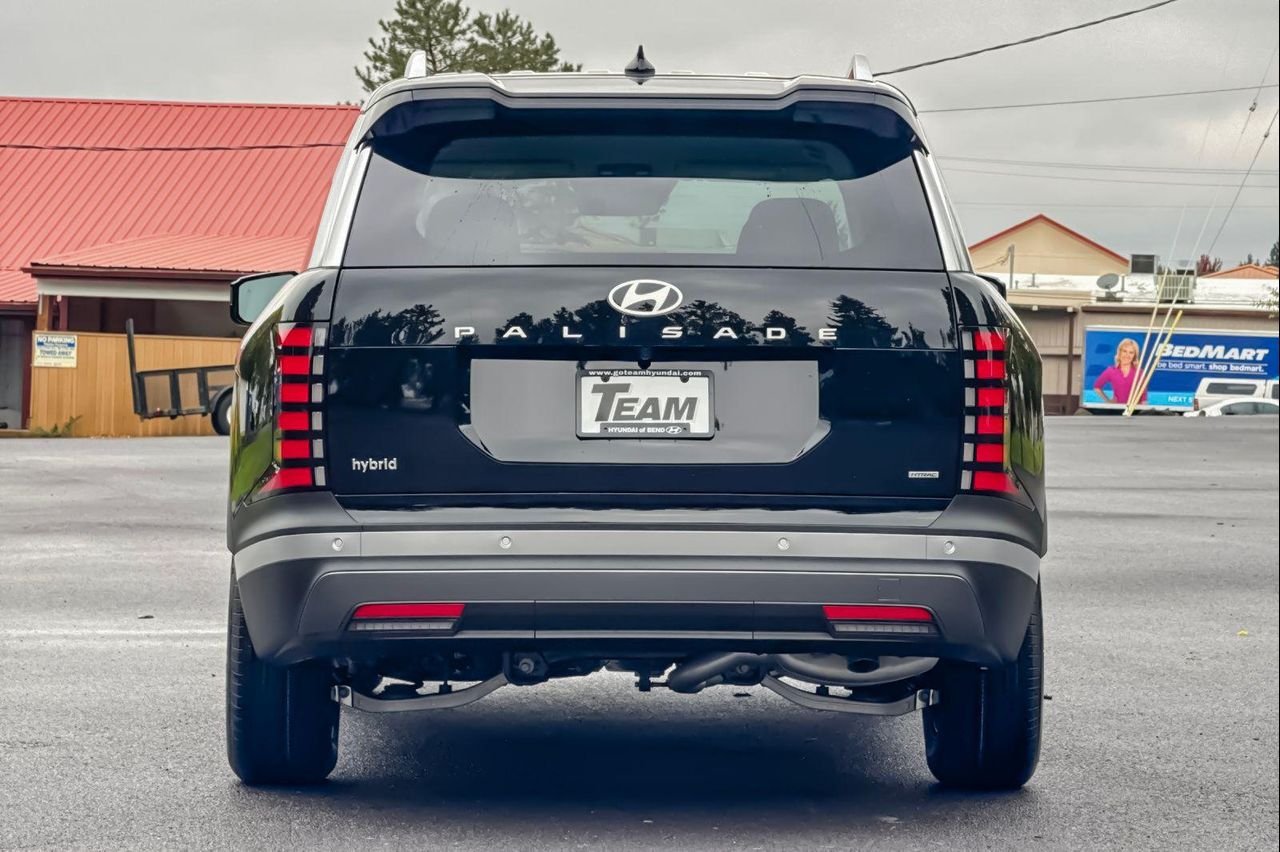 New 2027 Black Hyundai SEL 7P image 5